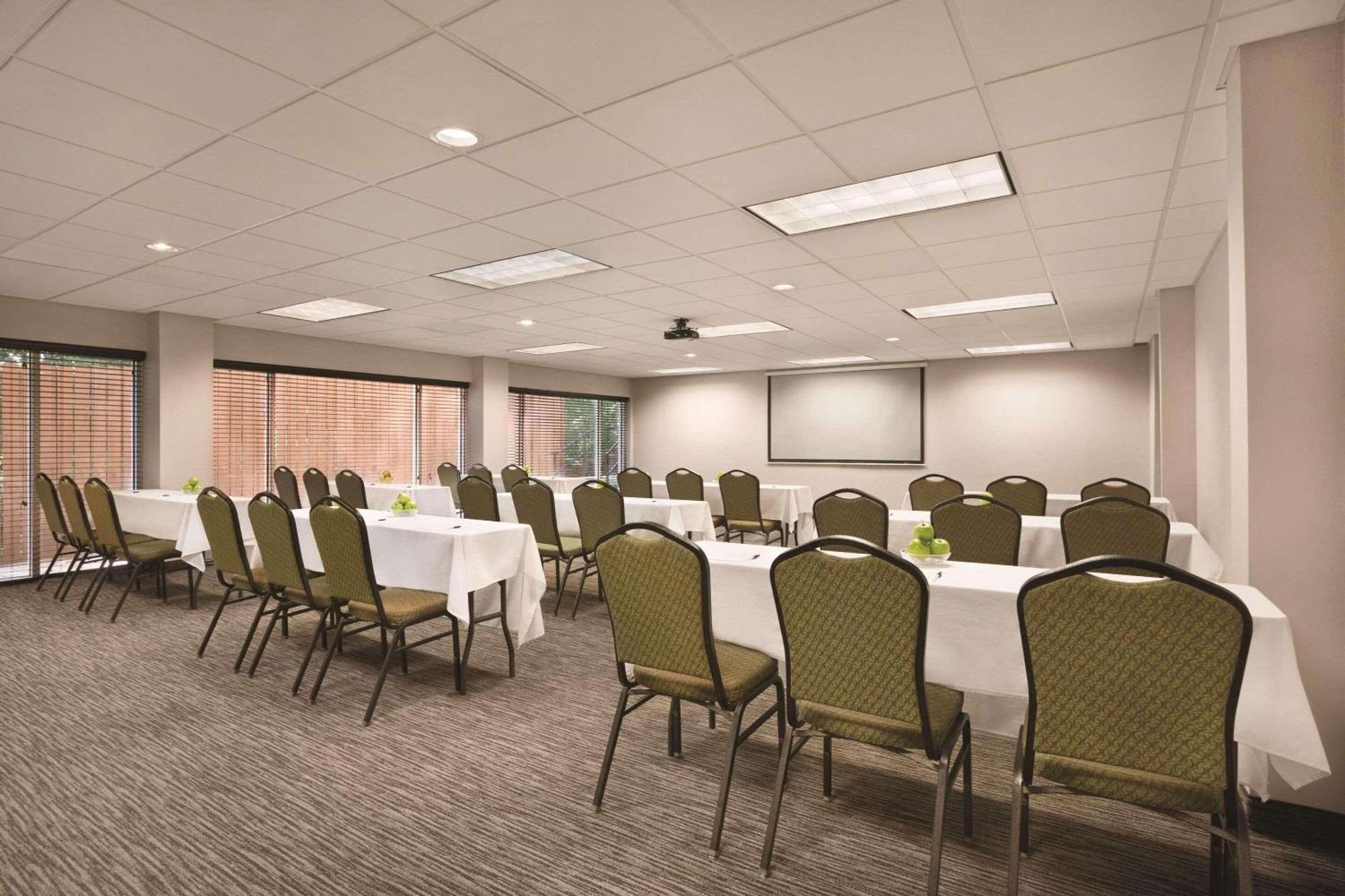 Country Inn & Suites By Radisson, Newnan, Ga Εξωτερικό φωτογραφία